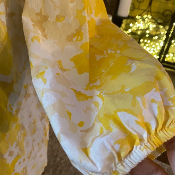 Yellow Floral Women's Blouse - Picture 5 of 6